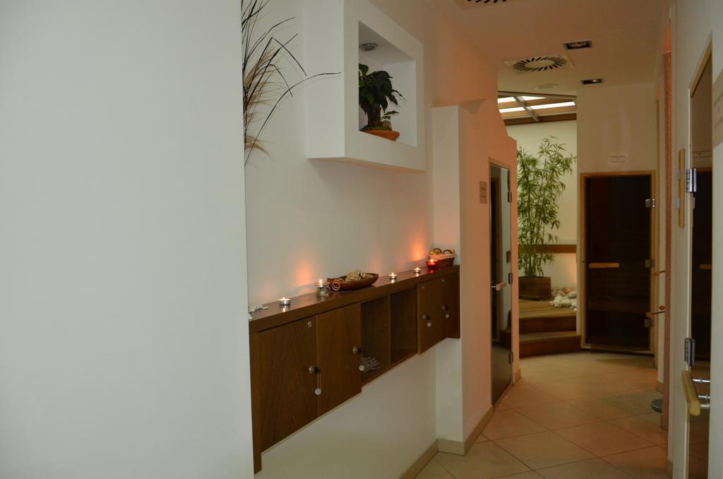 Hotel Mozart Opatija Luaran gambar