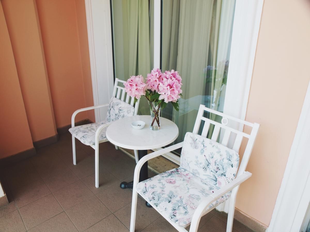 Hotel Mozart Opatija Luaran gambar