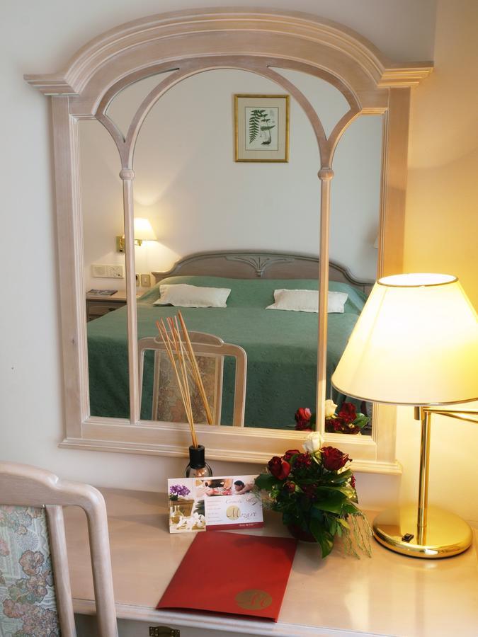 Hotel Mozart Opatija Luaran gambar