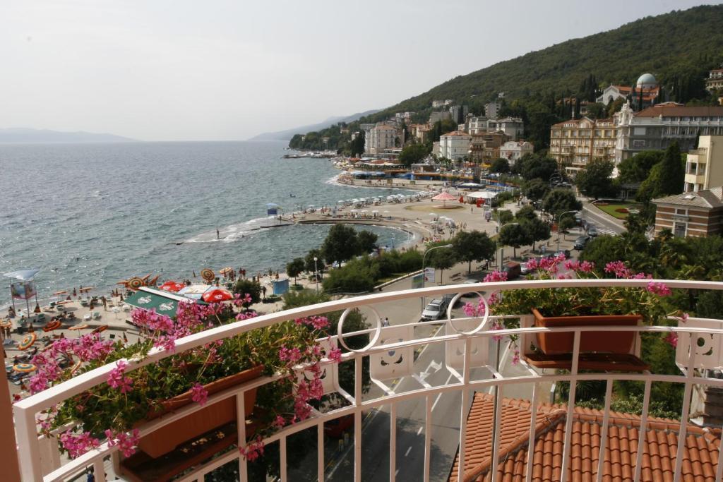 Hotel Mozart Opatija Bilik gambar